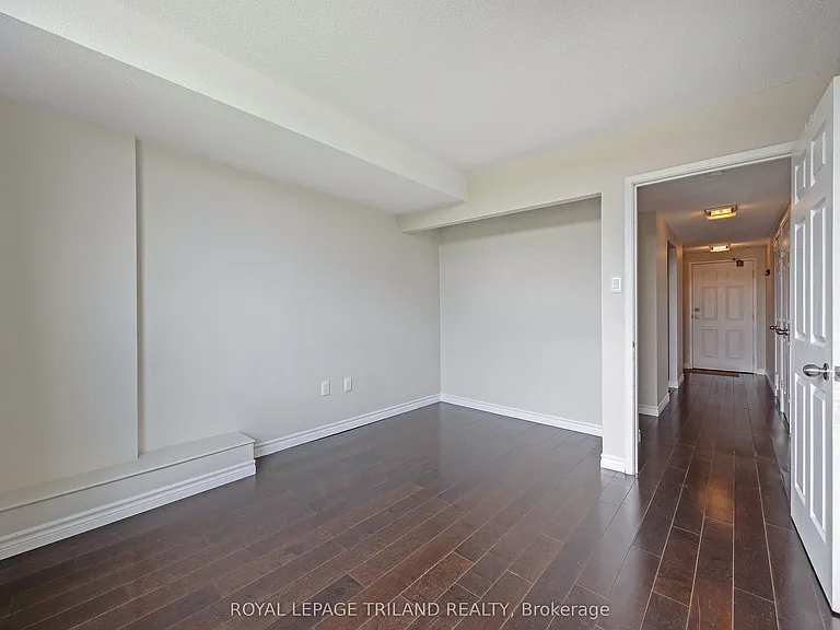 155 Kent St #606 — Photo 25