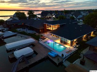 609 Pier 1, Lincoln, NE 68528