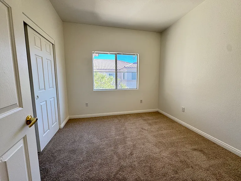 2120 Calville St #202 — Photo 21
