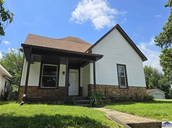 2012 N 22nd St, Terre Haute, IN 47804