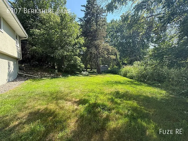 6907 Berkshire Ln — Photo 35