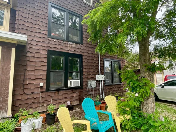 1302 2nd St #A, Marquette, MI 49855