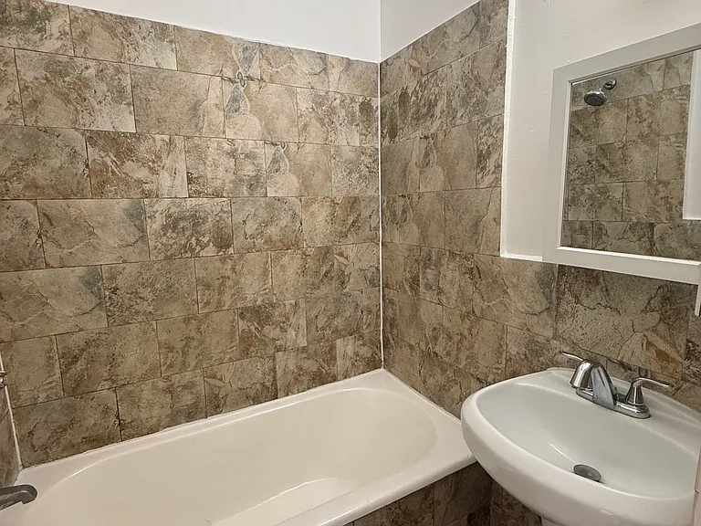 504 S Bonnie Brae St #324 — Photo 5
