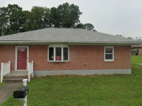 2029 Schweitzer Ave, Bethlehem, PA 18020
