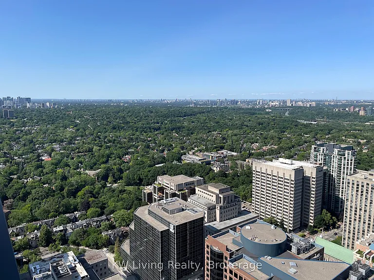 50 Charles St E #4808 — Photo 10