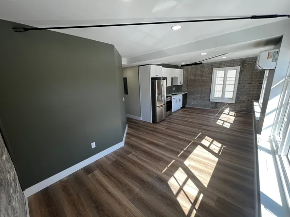 208 S Jackson St #202, Jackson, MI 49201