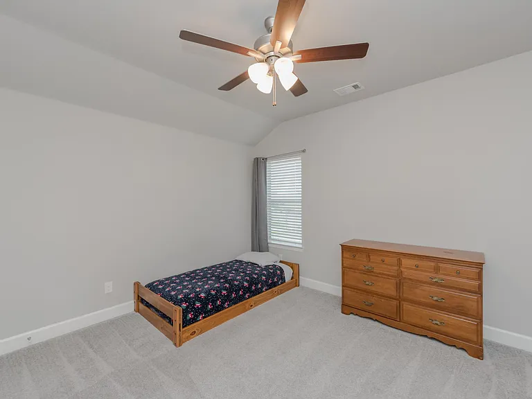 1604 Moss Trail Ct — Photo 7
