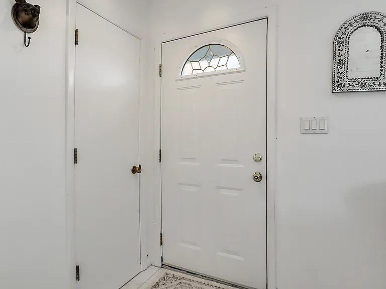 600 Villa Verde Dr SE — Photo 3