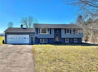 5690 Decker Rd, Newark, NY 14513
