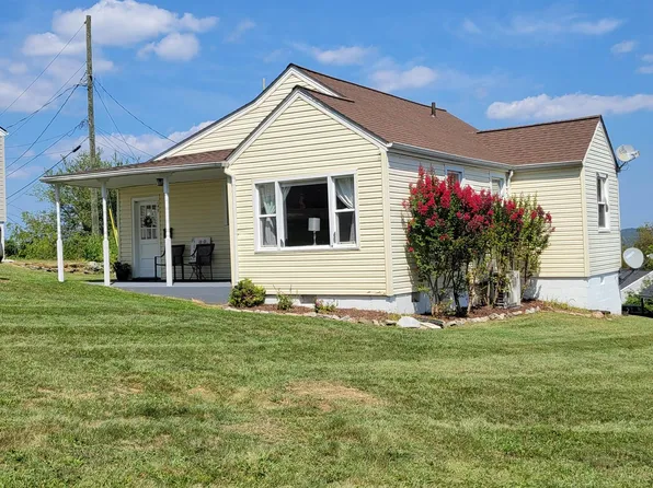 149 Monroe St, Radford, VA 24141