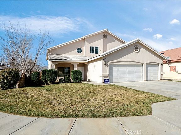 2nd image of 43929 Amy Ct