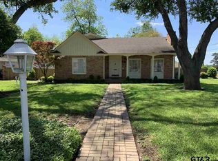 1100 E Collins St, Henderson, TX 75654