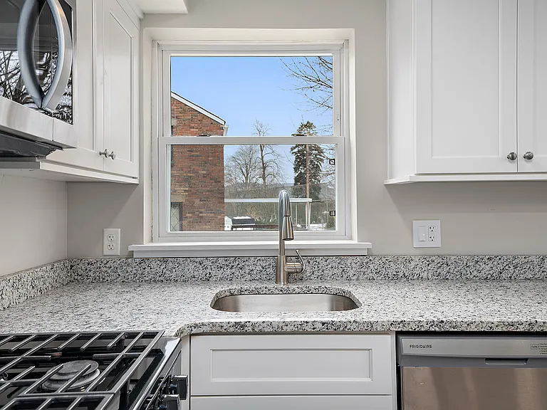 38 Victory Ln — Photo 4
