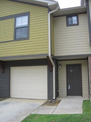 1st image of 2305 Timber Oaks Ln #2