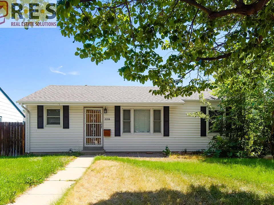 2216 Elmira St