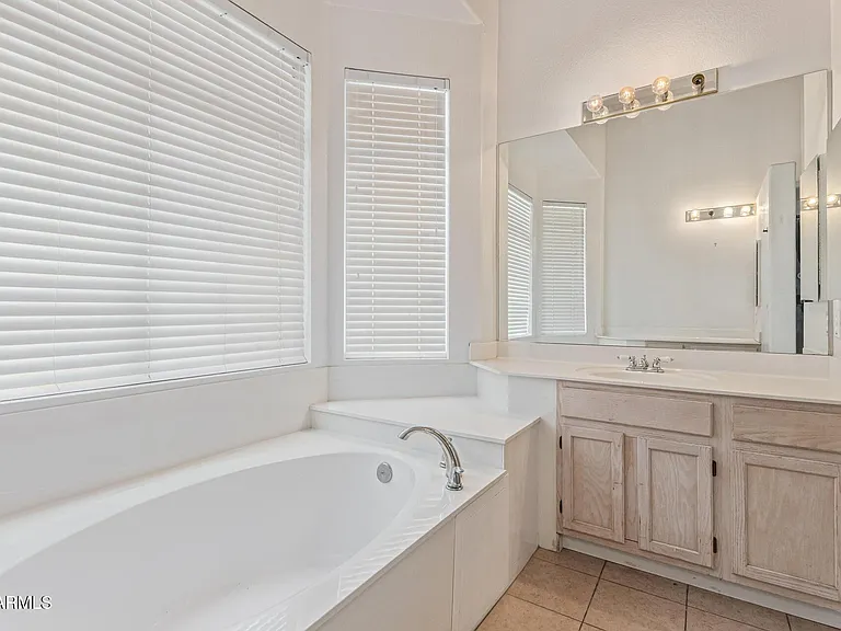 15213 N 55th Way — Photo 23