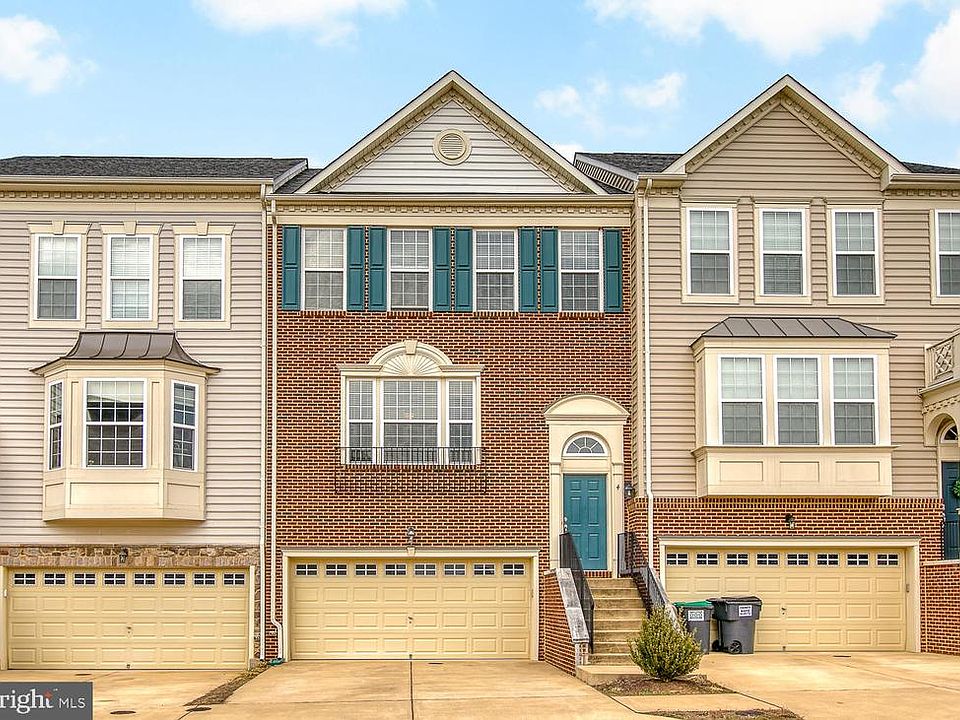 1st image of 4 Lamplighter Ln