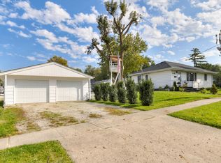 308 S G St, Indianola, IA 50125