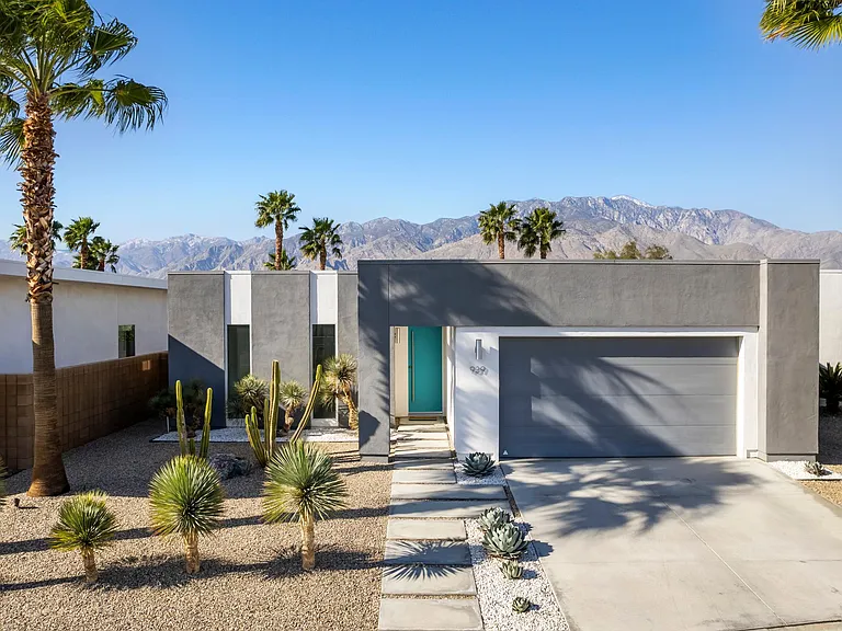 939 Bernardi Ln — Photo 14