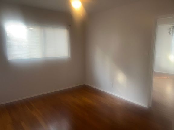 3rd image of 3390 Kallin Ave