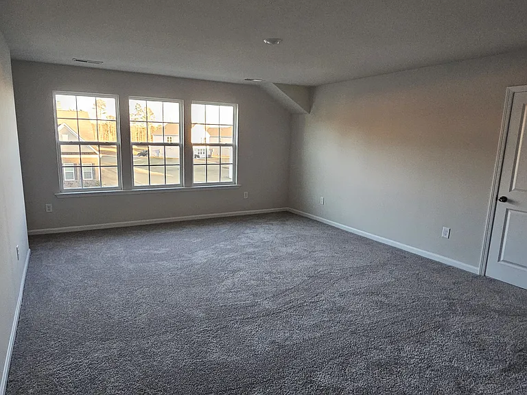 122 Somerset Ln — Photo 16