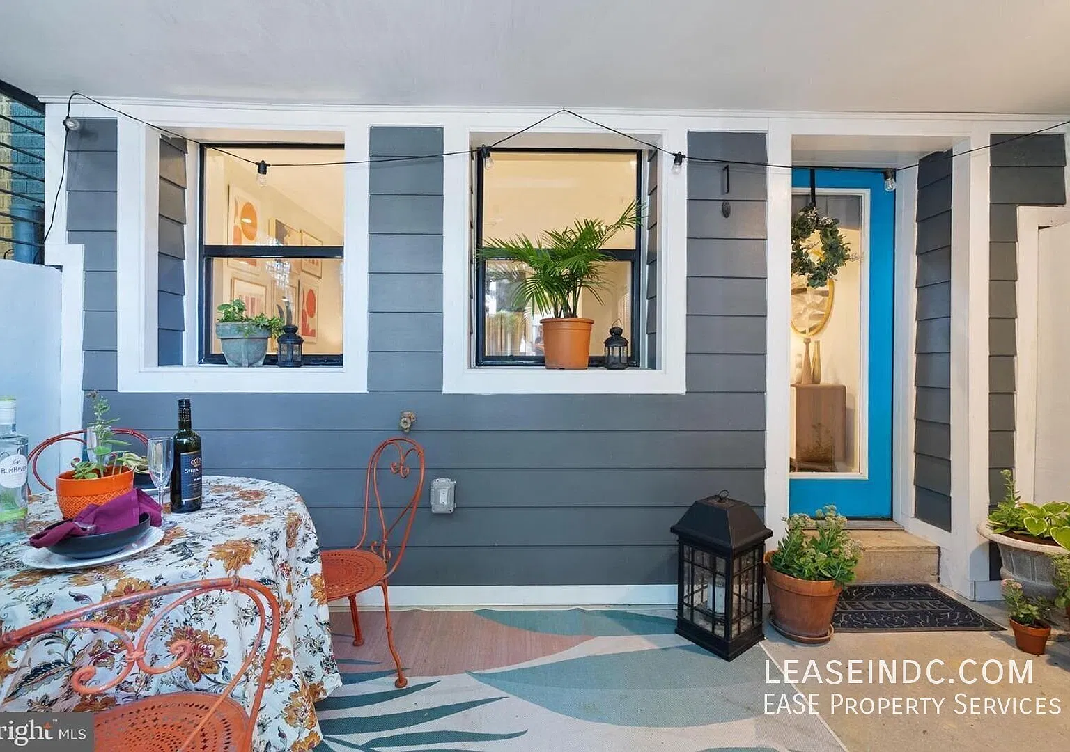 2 bed, 900 sqft, $2,700 — Photo 3