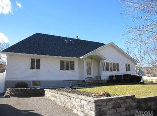 124 N Bicycle Path, Selden, NY 11784