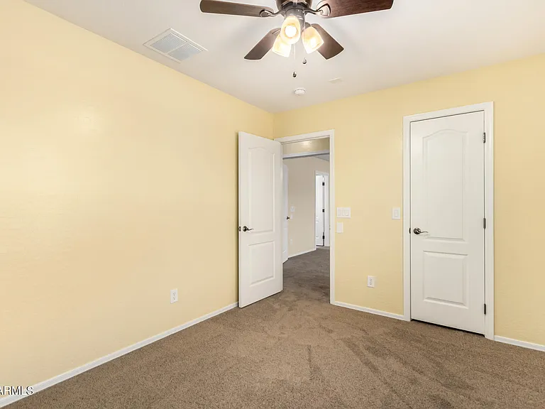 18103 W Smokey Dr — Photo 21