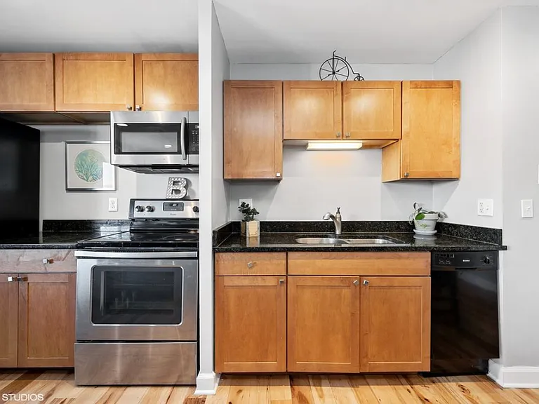 607 W Wrightwood Ave #602 — Photo 4