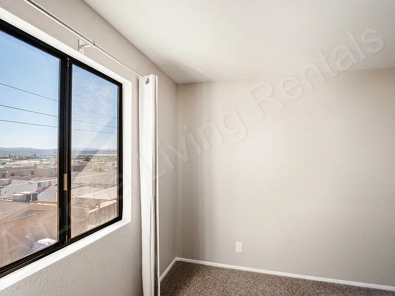 1910 Swanson Ave #B3 — Photo 9