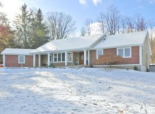 36 Burrow Dr, Highland Mills, NY 10930