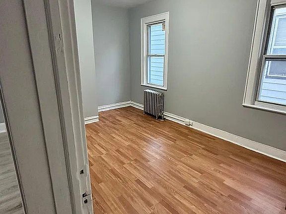 5th image of 59 Mountainview Ave #1AA