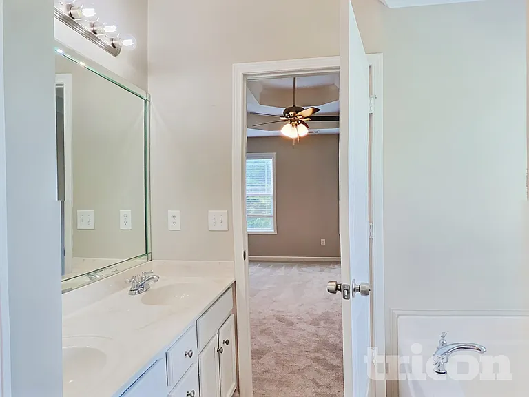217 Arbor Dr — Photo 8