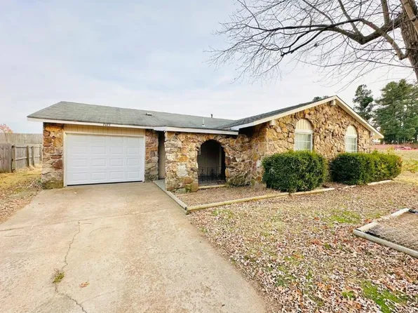 7074 Prather St, Millington, TN 38053