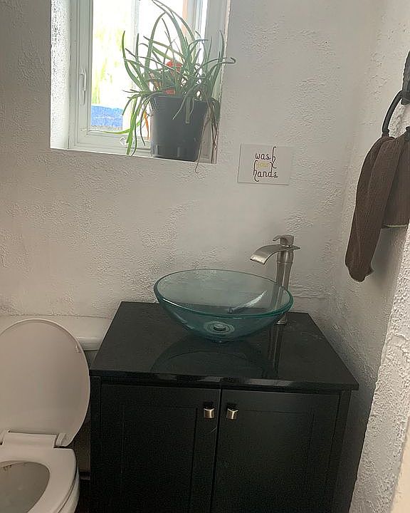 Powder room