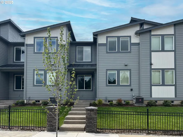 7370 SE Butternut Crescent Pkwy, Hillsboro, OR 97123