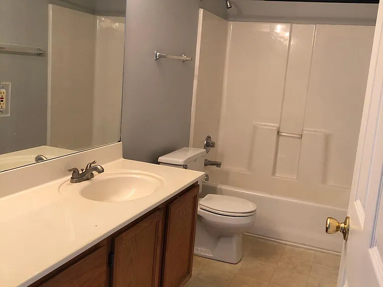 337 Chase Pl — Photo 3