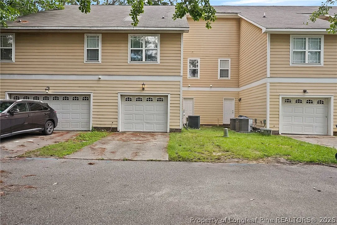 3 bed, 2.5 bath, 1787 sqft, $1,750 — Photo 2