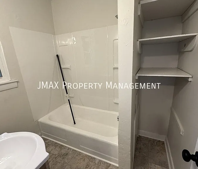 4206 Vermont Ave NW #4206 VERMONT AVE NW — Photo 5