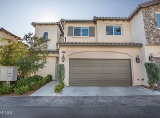 1525 Patricia Ave UNIT 4, Simi Valley, CA 93065