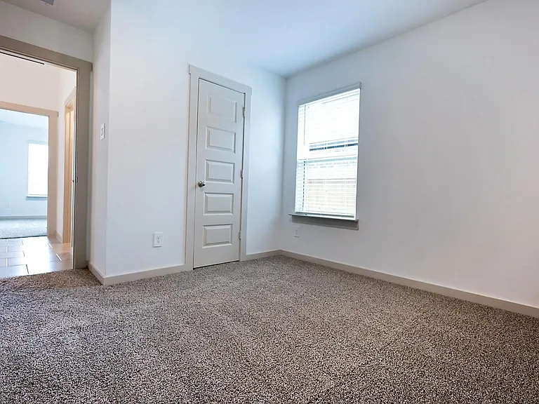 5034 Pine Haven Ln — Photo 12