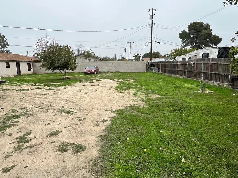 925 Pesante Rd — Photo 8