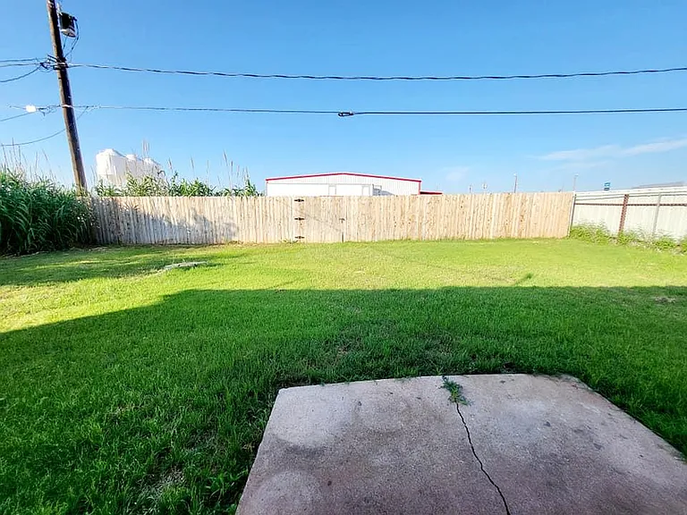 4016 Eastridge Dr — Photo 33