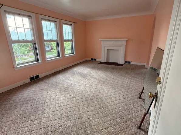 (undisclosed Address), Grosse Pointe, MI 48230