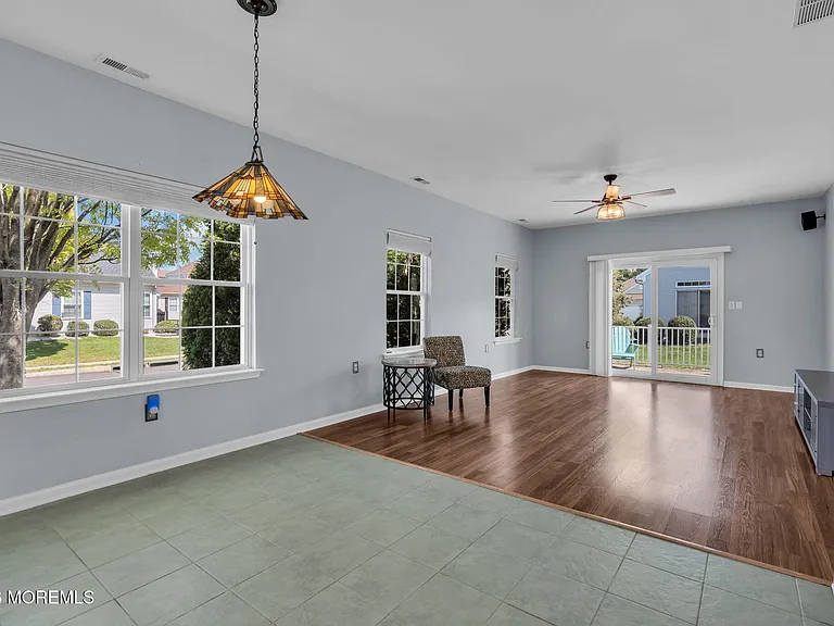 1 Evans Ct — Photo 12
