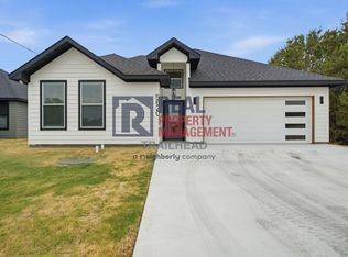 5620 Van Horn Dr, Granbury, TX 76048