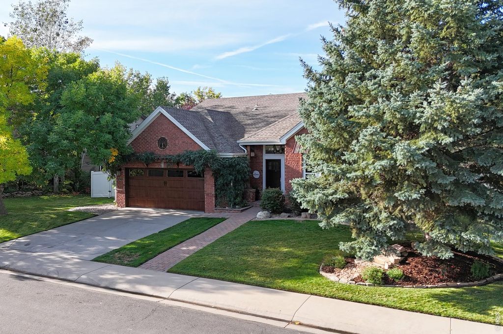 123 Whitney Ct