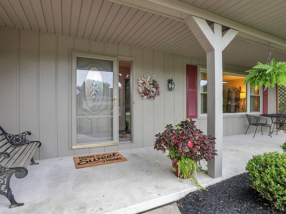 3rd image of 12873 Fox Run Ct NW