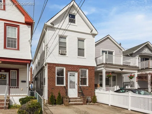 521 Beach 129th St, Far Rockaway, NY 11694