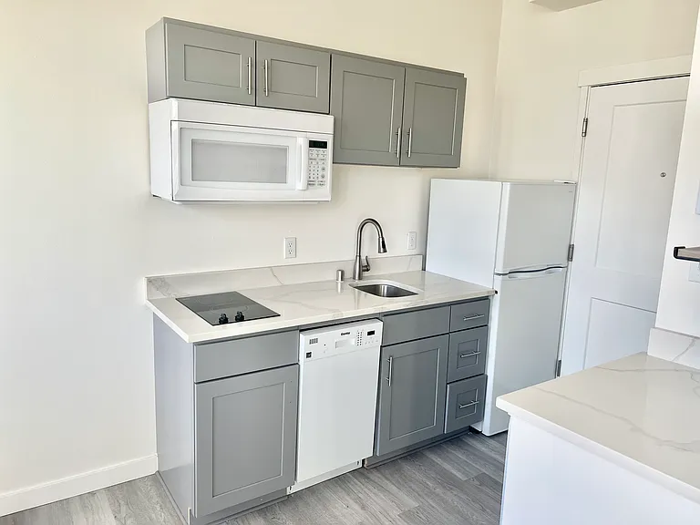 Unit 403 - $1,195, available to rent now